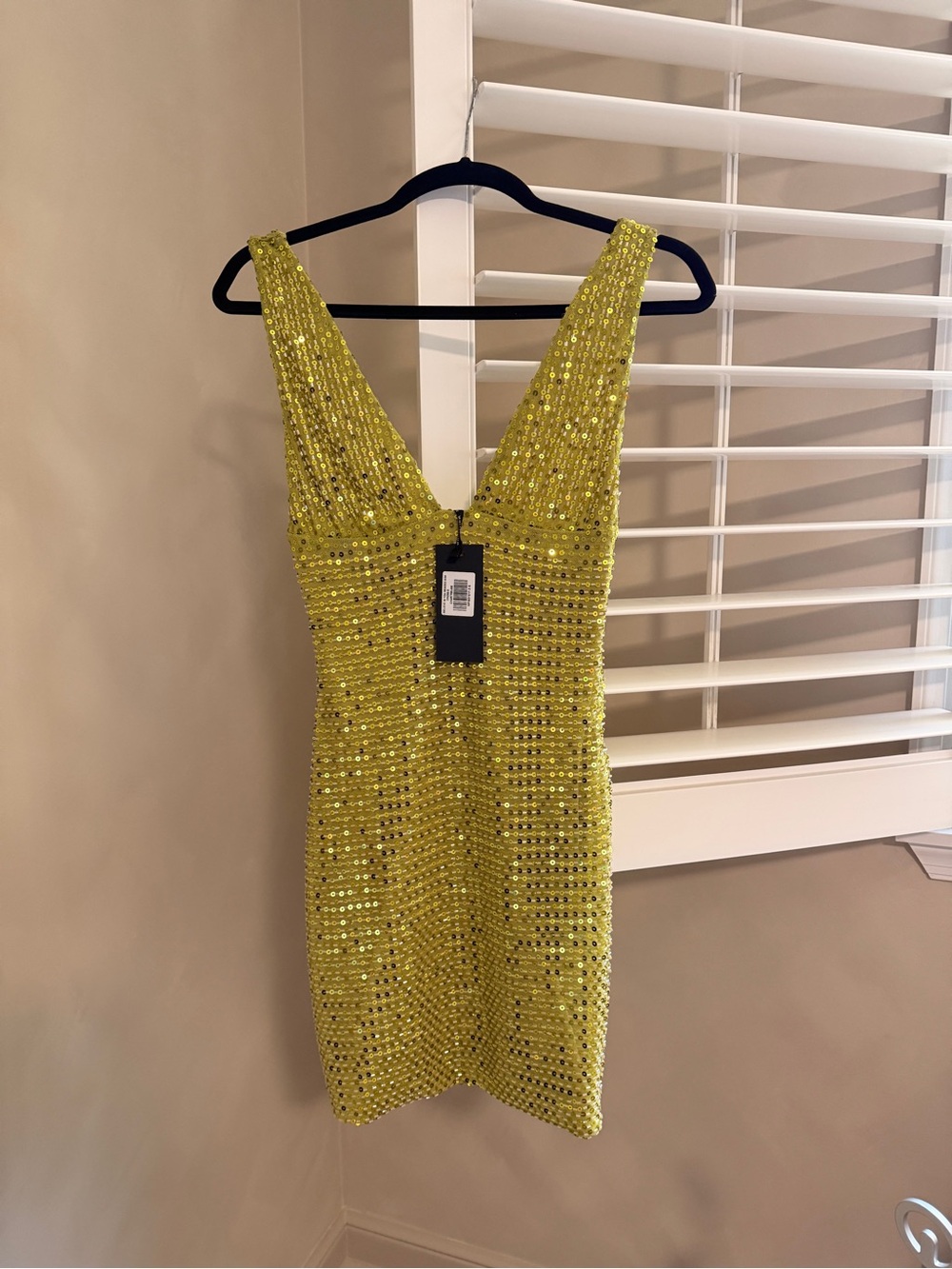 White Fox Boutique Lime Sequin V-Neck Bodycon Mini Dress - Picture 4 of 5